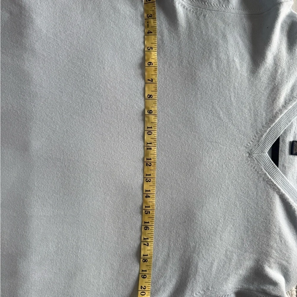 Banana Republic Men’s Light Blue Cotton Cashmere V-Neck Large Sweater